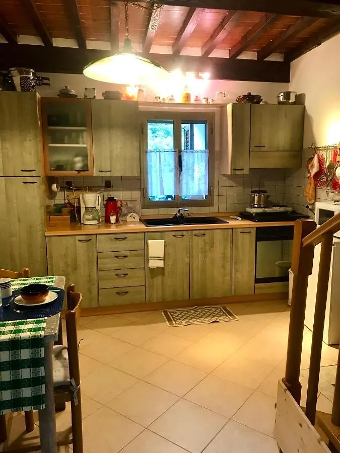 Il Priorato Bed & Breakfast Pescia 0*,  Italy